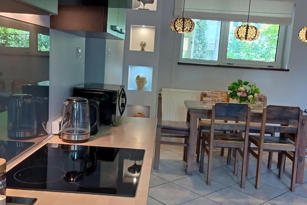 Spacious Apartment In Green District. 브로츠와프 외부 사진